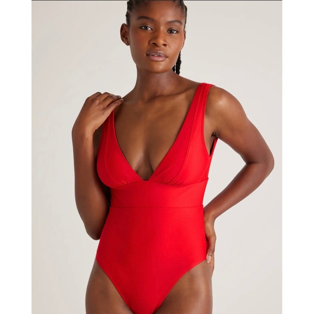 Quince Italian Plunge One-Piece Swimsuit Red Women Small NWT UPF 50 Compression